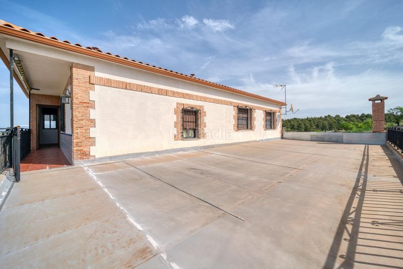 Foto cb6a2ba3-f07a-446d-abda-8049b288a9d7. Haus mit heizung parking pool in San Martín de Pusa