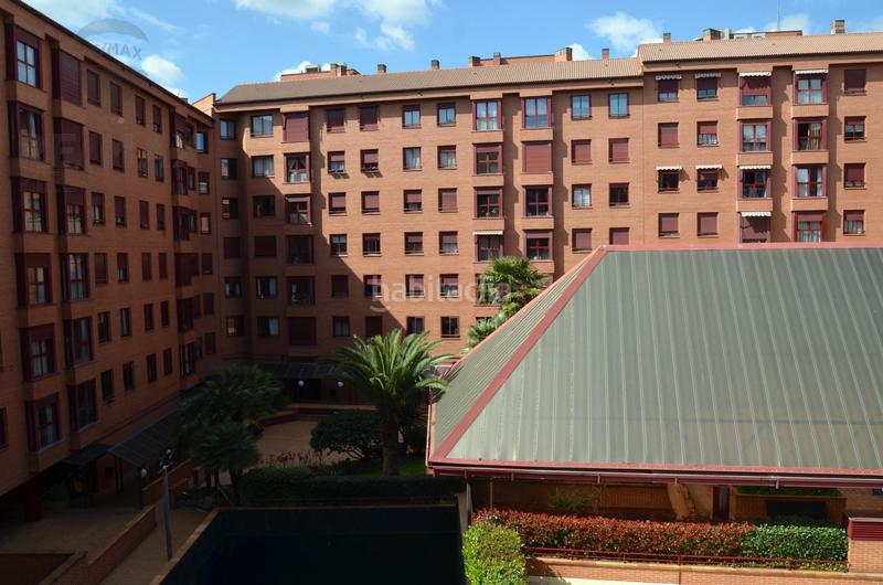 Foto b0d892ad-4fb0-4092-bfaa-7c9338debfe1. Rent apartment with heating pool in Acacias Madrid