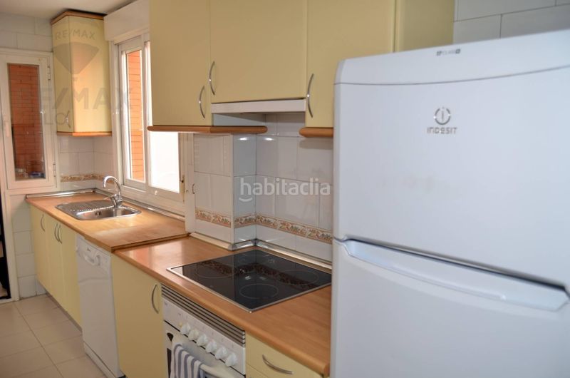 Foto 63773cd9-8e5a-43da-aa51-f944dca5edf8. Lloguer pis amb calefacció piscina a Acacias Madrid