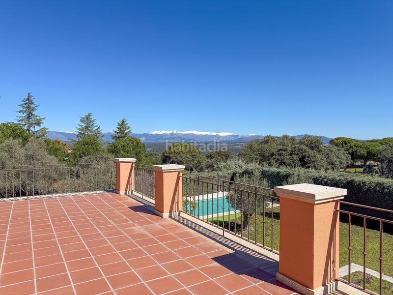 Foto 32dcd32a-6338-4eec-a865-680d32dd83cc. Chalet espectacular chalet de lujo, con acabados de alta calidad, jardin de diseño y piscina, en la mejor z en Valdemorillo