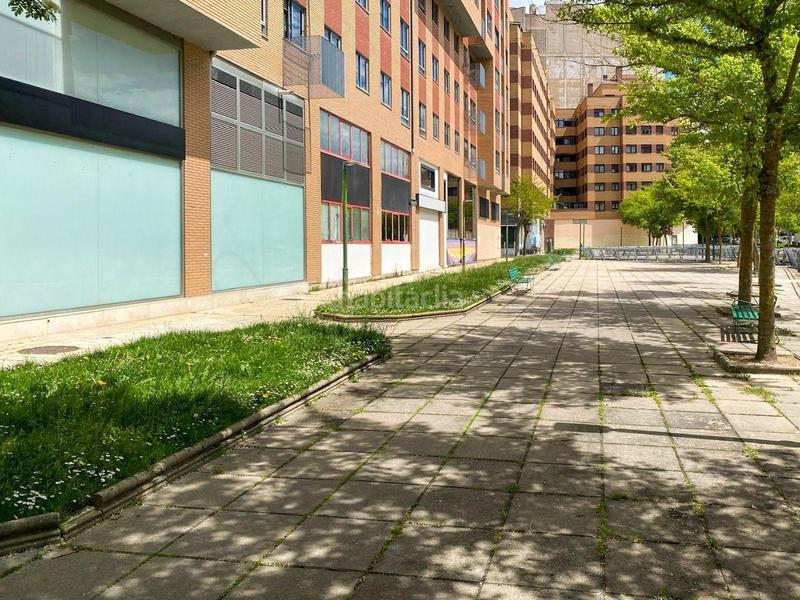 Foto 1c5b0859-54c1-464f-aeda-1334da7ba371. Alquiler local comercial en Plantío - Alcampo Burgos