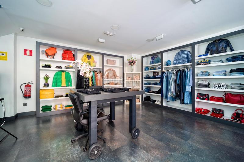 Foto e66500e2-e914-4413-a04b-39347f59f220. Alquiler local comercial en Plantío - Alcampo Burgos