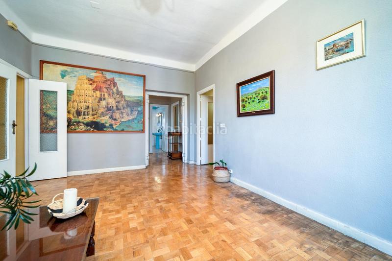 Foto f14eb9e5-da7b-43b4-9235-126fd1dfe748. Piso en Vallehermoso Madrid