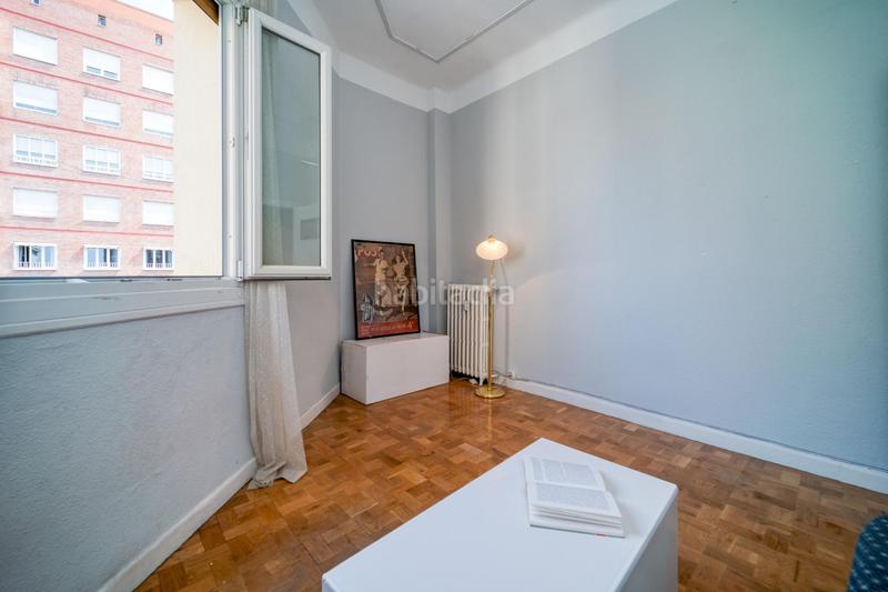 Foto ff407be2-c5cc-423d-a42c-8d3a20d50552. Piso en Vallehermoso Madrid