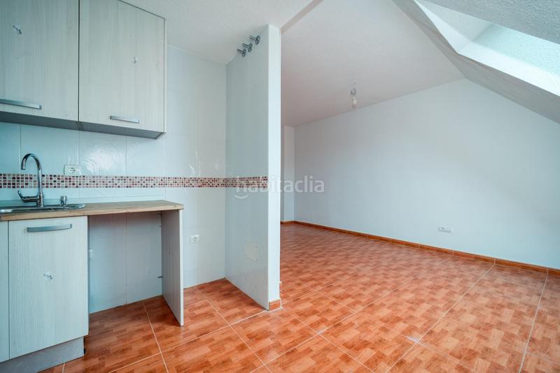 Foto 3bc1b558-c1df-4489-b488-81cce08146bf. Dúplex amb calefacció a Yuncos