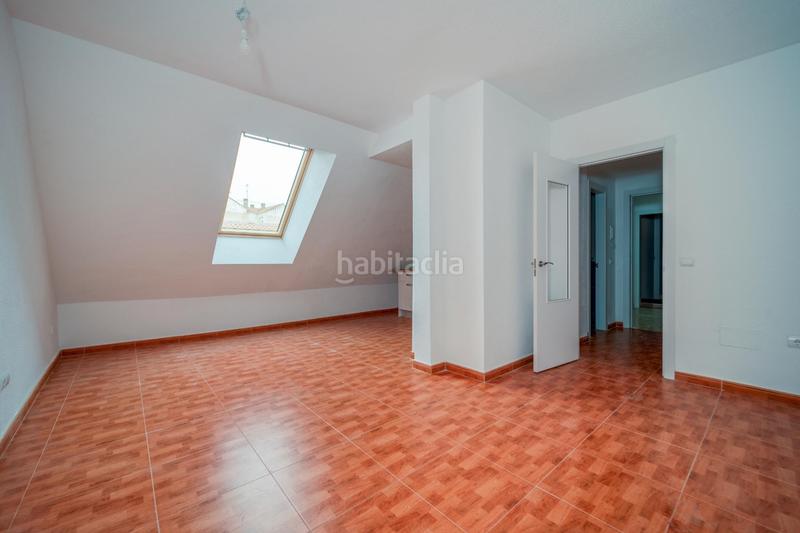 Foto 6e54988d-4e04-45b4-96ad-984cbf901268. Dúplex amb calefacció a Yuncos