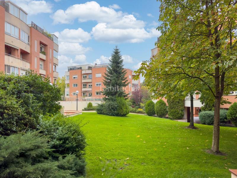 Foto c0ba3798-1464-474e-8d87-a75f10acad61. Location attique avec chauffage parking piscine dans Pozuelo de Alarcón