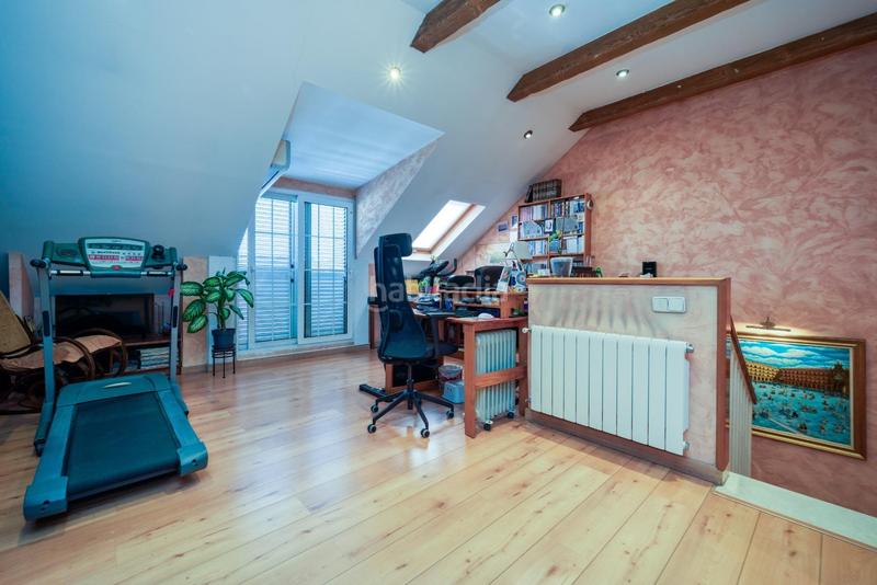 Foto baaf98b6-00fb-4227-8dd4-bbce8de78f03. Semi detached house with heating parking pool in Getafe norte Getafe