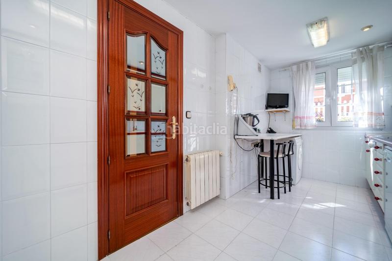 Foto c8eb3dc5-3907-43e2-a670-9e1da31cc55c. Semi detached house with heating parking pool in Getafe norte Getafe