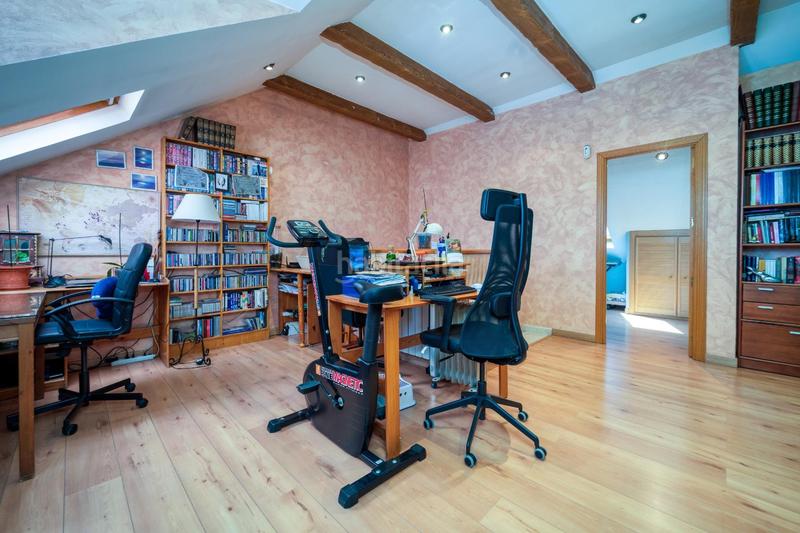 Foto e744796e-9206-4c87-a9ea-362a3b7ba38c. Semi detached house with heating parking pool in Getafe norte Getafe