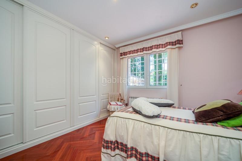 Foto bfb3b4e6-3ffb-43ce-ba8e-83cd5bc1181d. Chalet mit heizung parking pool in El Monte Torrelodones