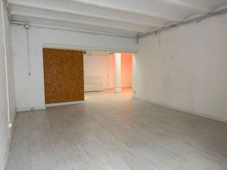 Lloguer Local Comercial a Eixample Sud-Migdia. Local