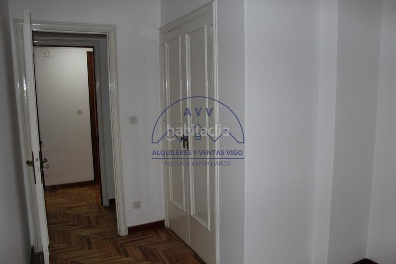 Foto 4b43df4d-8bdf-428e-a9ee-0f14f9efb5c4. Piso en Camelias - Pi y Margall Vigo