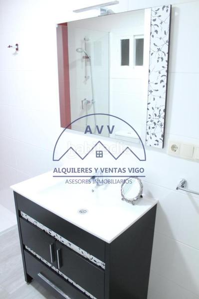 Foto 9f0bc7d3-e159-4717-8116-1cdb79b26d6e. Piso en Camelias - Pi y Margall Vigo