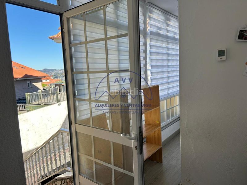 Foto 1b30b844-af08-4cbd-9f2e-d0c25565b68a. Casa amb calefacció aparcament piscina a Valadares - Beade Vigo