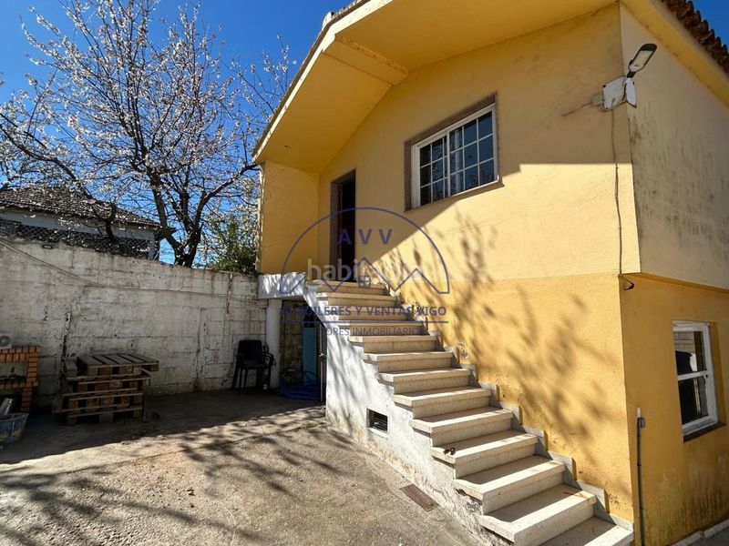 Foto 4f78be47-b182-4ba4-a283-59b6db6951e6. Casa amb calefacció aparcament piscina a Valadares - Beade Vigo