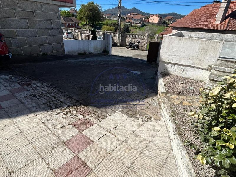 Foto 715e71aa-4ed7-462a-8fd0-a5771078af0d. Casa amb calefacció aparcament piscina a Valadares - Beade Vigo