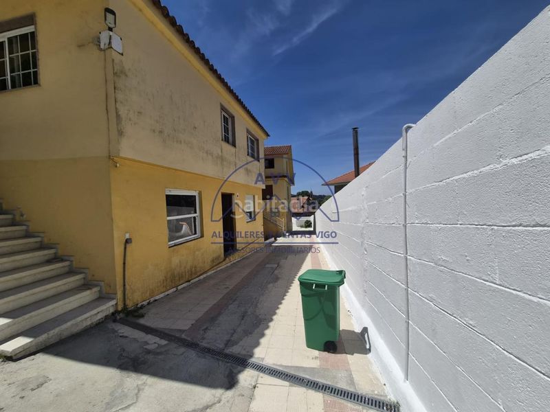 Foto 820c1543-0cb7-44d9-8007-8391b5794849. Casa amb calefacció aparcament piscina a Valadares - Beade Vigo