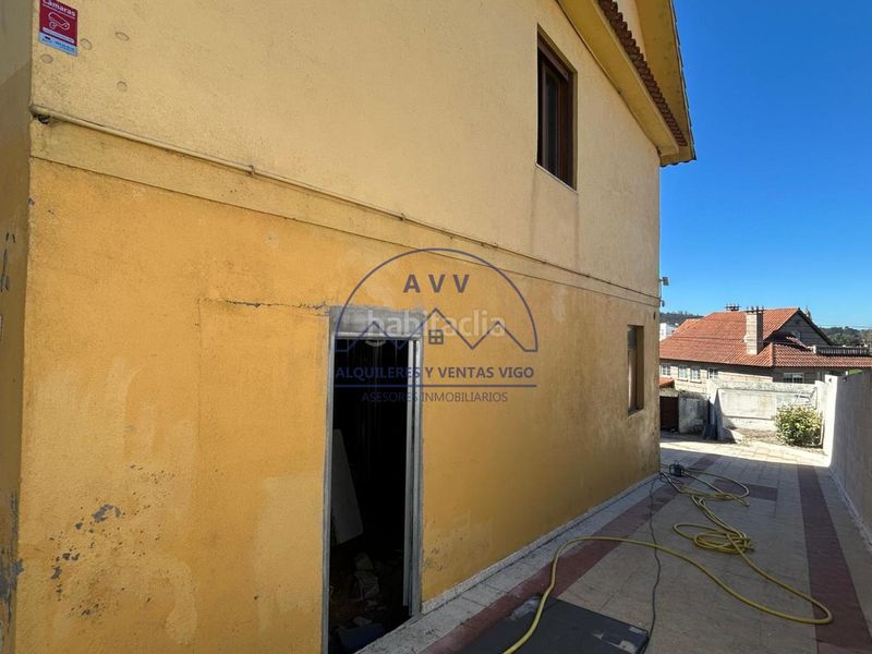 Foto ee587f00-3118-49d4-9fb6-989e7f046cbc. Casa amb calefacció aparcament piscina a Valadares - Beade Vigo