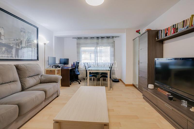 Foto 6af4a5f3-7b4e-4e9b-a44e-b537c650f945. Piso  en venta en Centre Ripollet