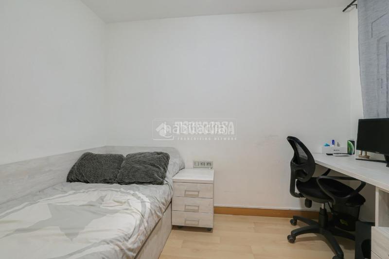 Foto a8f4272d-9a87-48d8-a290-465878a30652. Piso  en venta en Centre Ripollet