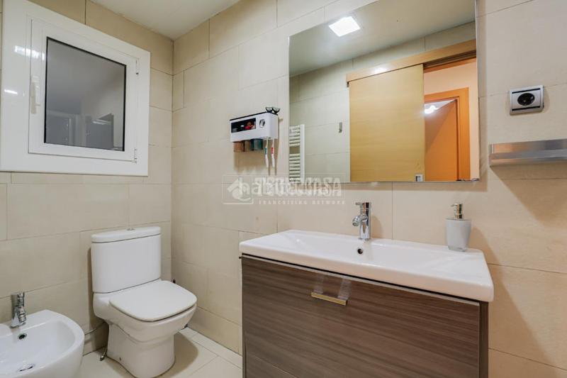 Foto fd80e38a-b0e2-43b8-95f6-70eec9a5c140. Piso  en venta en Centre Ripollet