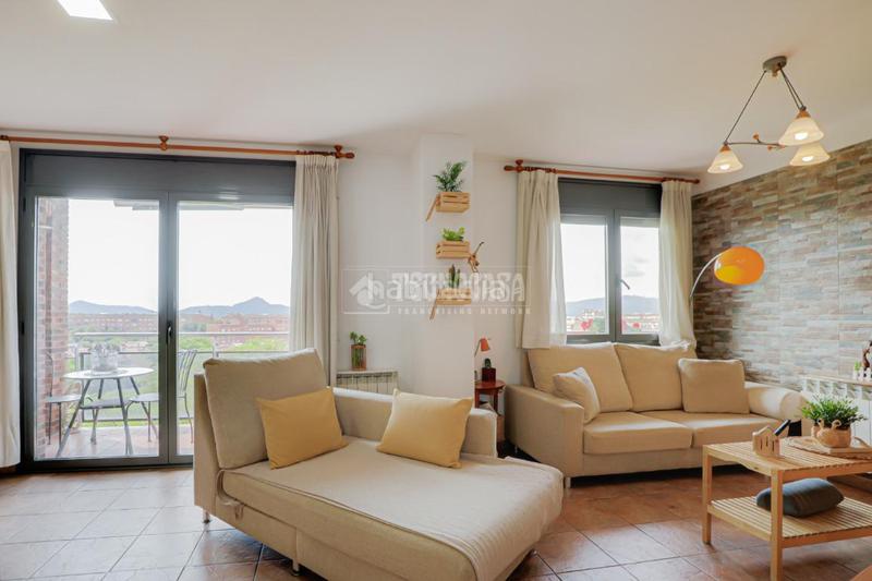 Foto 62920039-e1f1-4b34-9086-9e95dcd35797. Appartement avec chauffage parking dans Can Clos-Pinetons Ripollet