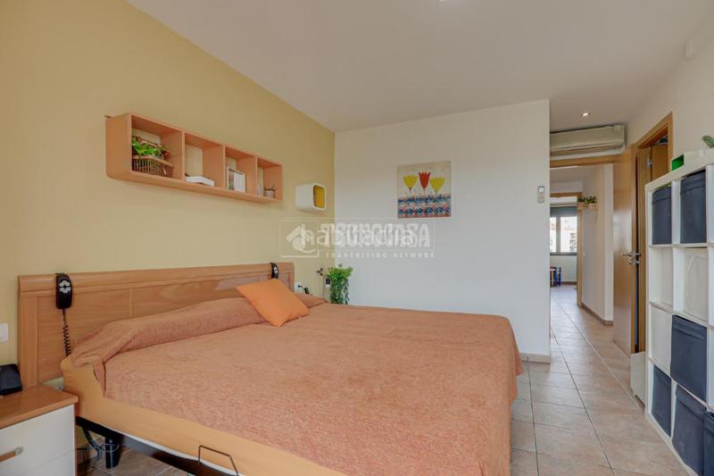 Foto 6e4c27fa-28cc-4081-974c-2b78bd3b6f33. Appartement avec chauffage parking dans Can Clos-Pinetons Ripollet