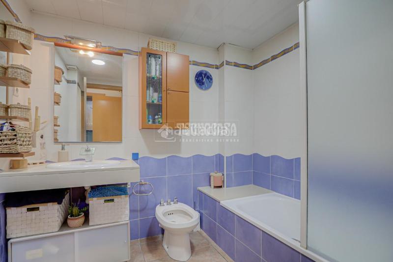 Foto f91e7db5-220d-49ed-a53e-a6a3468acd4e. Appartement avec chauffage parking dans Can Clos-Pinetons Ripollet