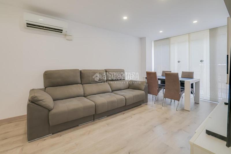 Foto 42cd2398-80fd-4182-a732-f1bc8a8f49b7. Piso  en venta en Casc Antic Ripollet