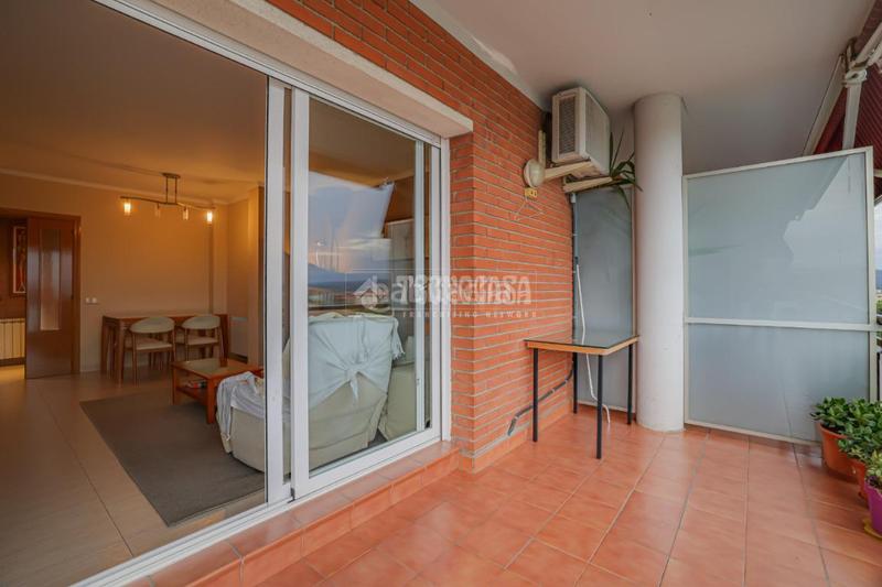 Foto b8676f7d-ac68-4a76-abf9-efec68c43918. Piso  en venta en Can Clos-Pinetons Ripollet