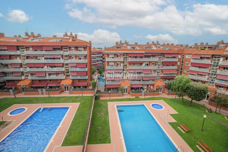 Foto b90f756c-d58d-41e1-994f-97b4468a5dab. Piso  en venta en Can Clos-Pinetons Ripollet