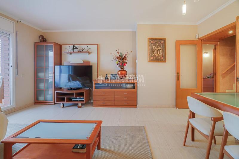 Foto c8a05ff2-cd38-4ba5-a166-1a74226e2307. Piso  en venta en Can Clos-Pinetons Ripollet