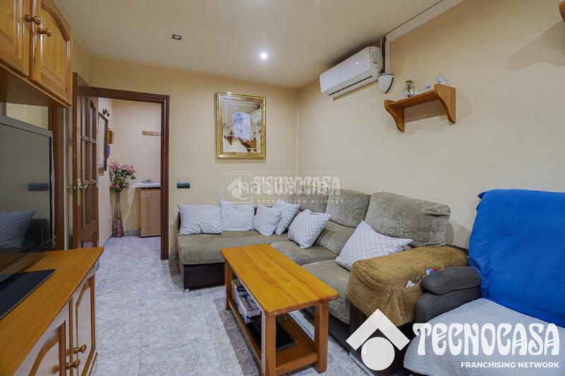 Foto 84bb49ad-4e8b-4225-aa4c-46512870a056. Piso  en venta en Can Clos-Pinetons Ripollet