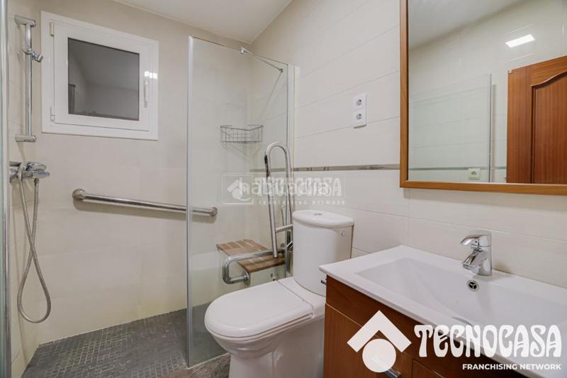 Foto b9eb9263-b696-448a-8e29-a32cbd574973. Piso  en venta en Can Clos-Pinetons Ripollet