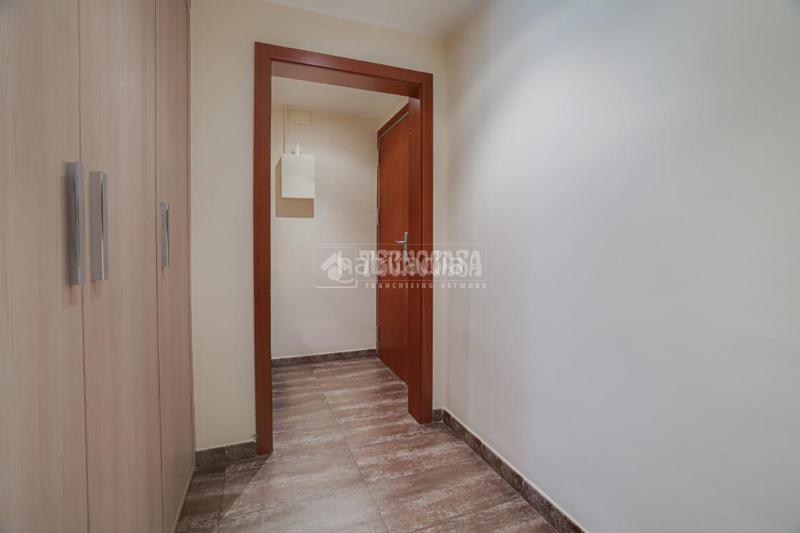 Foto fd353646-cf3e-419b-b67f-4e56b1f12772. Piso  en venta en Centre Ripollet