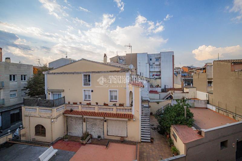 Foto ad12030c-3e13-49ab-b5a3-1d8694a3e1d6. Pis amb calefacció a Centre Ripollet