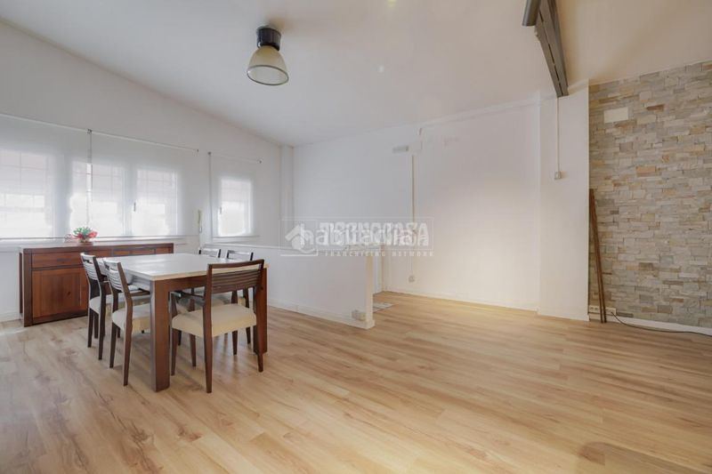 Foto a7372913-e2e6-4251-a47f-4d4db7b7106e. Local comercial amb calefacció a Sant miquel Granollers