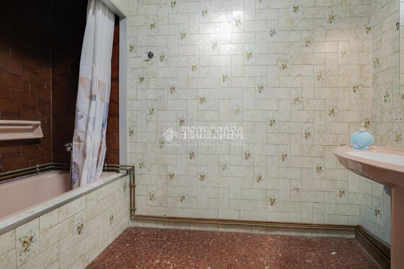 Foto b5ae6144-bb22-4184-b2be-6f25c9202c95. Flat in Casc Antic Ripollet