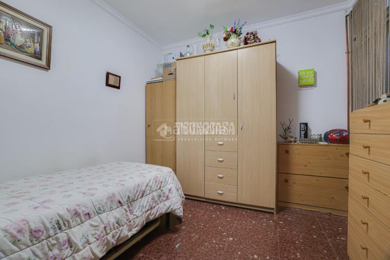 Foto bb90ad0b-65cc-4f48-9ff9-3f0ab3502a3b. Flat in Casc Antic Ripollet