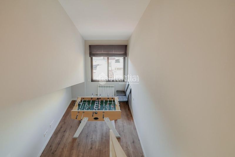 Foto 100a721c-1c65-40aa-a328-3043cbe37528. Flat with heating parking pool in Casc Antic Ripollet
