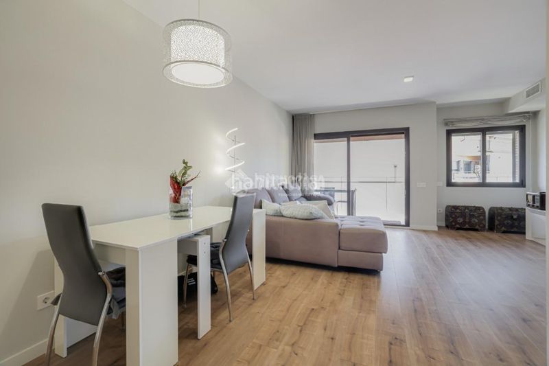 Foto a1287681-cce2-45ad-bf95-271230e3a45e. Flat with heating parking pool in Casc Antic Ripollet