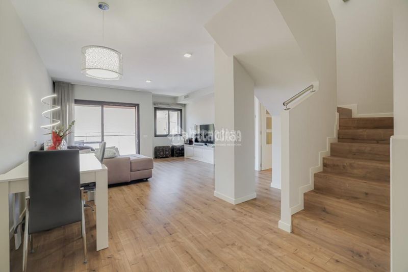 Foto b281e7ef-a0c9-46c2-8bc3-6c5770d66ad8. Flat with heating parking pool in Casc Antic Ripollet