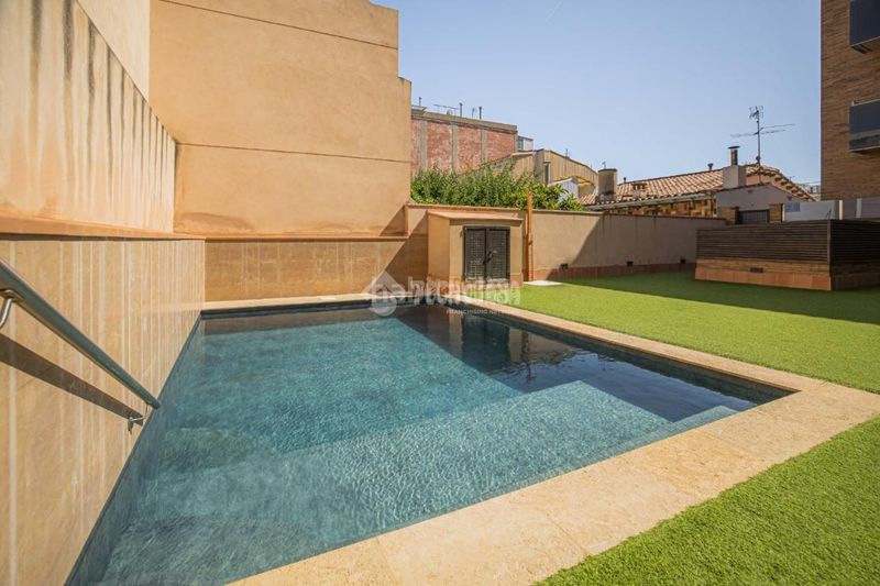 Foto e2a45a93-da1f-4f5e-8e14-1bfd059e9310. Flat with heating parking pool in Casc Antic Ripollet