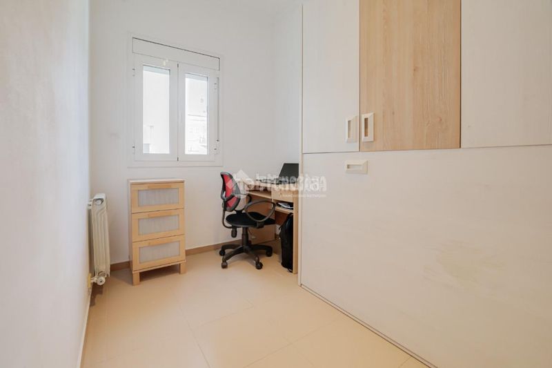Foto 3204a6b8-6632-411e-8693-5be882be3327. Flat with heating parking in Can Clos-Pinetons Ripollet