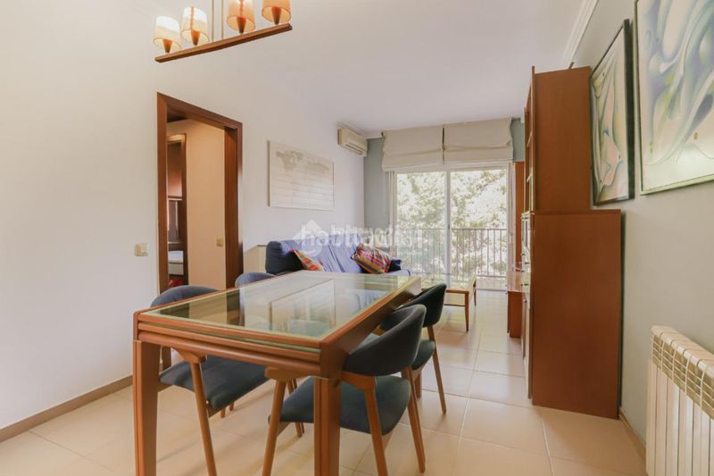 Foto 510678d0-6147-4628-b14e-f440eb99adbb. Flat with heating parking in Can Clos-Pinetons Ripollet