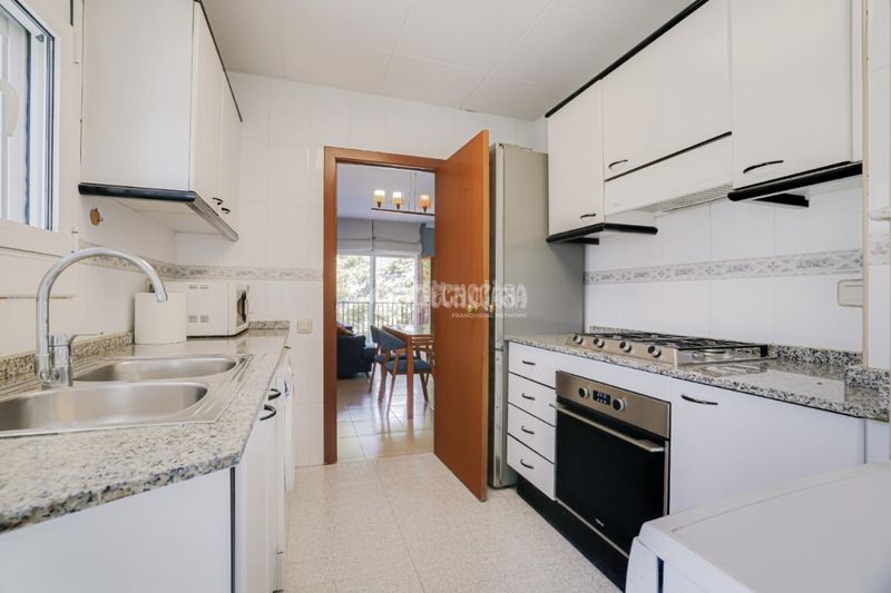 Foto ad8b6b1b-1904-41e0-ba25-0e5a74fc1197. Flat with heating parking in Can Clos-Pinetons Ripollet