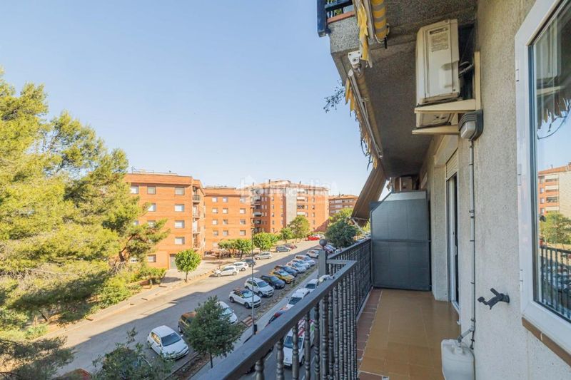 Foto e8cdea12-7516-420a-84ab-3f241aec0cae. Flat with heating parking in Can Clos-Pinetons Ripollet