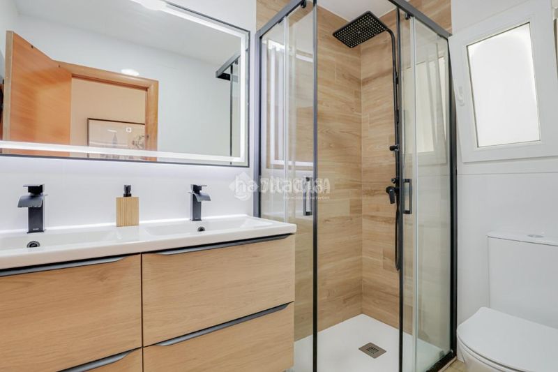 Foto 8c8056a1-dee4-470d-9a5c-e5b9a8a05a85. Piso  en venta en Ajuntament-Maragall Ripollet