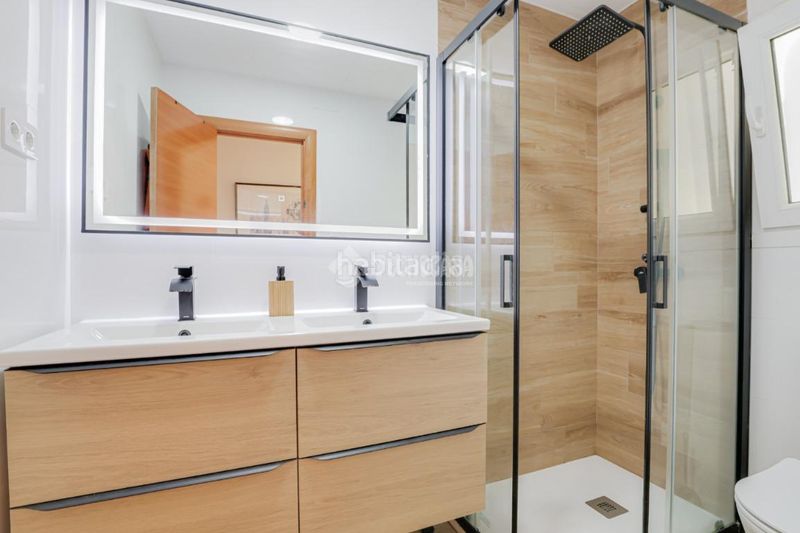 Foto eac605c0-a363-46e1-b869-b674771f13cb. Piso  en venta en Ajuntament-Maragall Ripollet